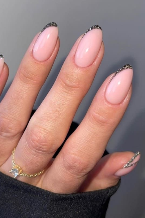 28 Black French Tip Nails That’ll Have You Booking a Nail Appointment ASAP