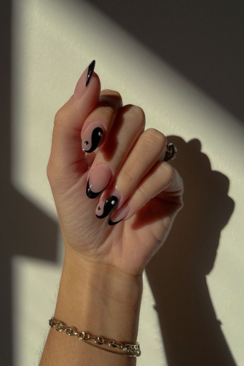 28 Black French Tip Nails That’ll Have You Booking a Nail Appointment ASAP