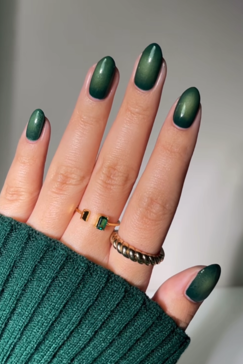 30 Downright Gorgeous Dark Green Nails You Didn't Know You Needed This Holiday Season