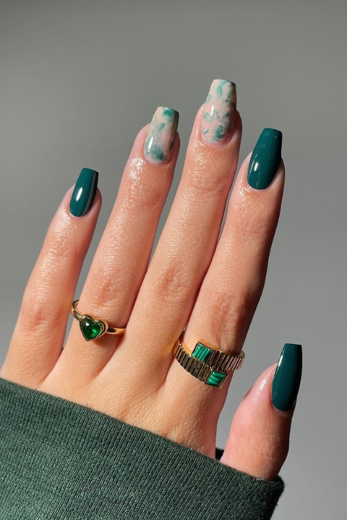 30 Downright Gorgeous Dark Green Nails You Didn't Know You Needed This Holiday Season