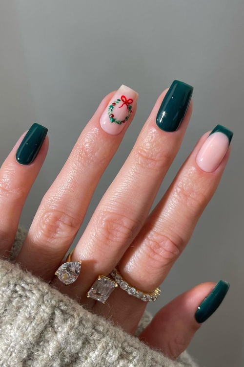 30 Downright Gorgeous Dark Green Nails You Didn't Know You Needed This Holiday Season