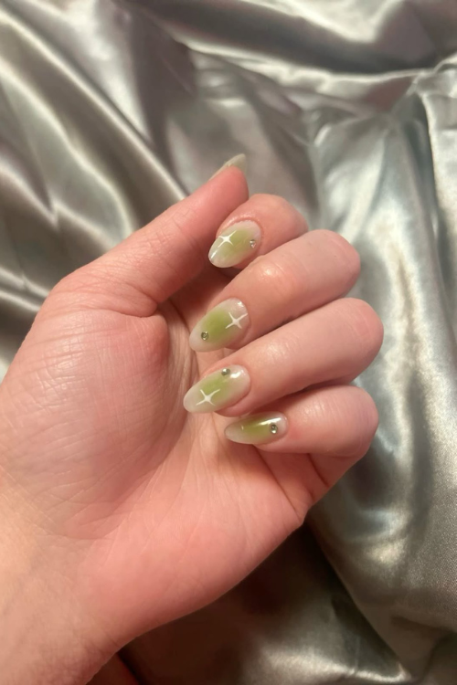 30 Fresh, Fun & a Little Flirty Light Green Nails That Are Too Cute to Ignore