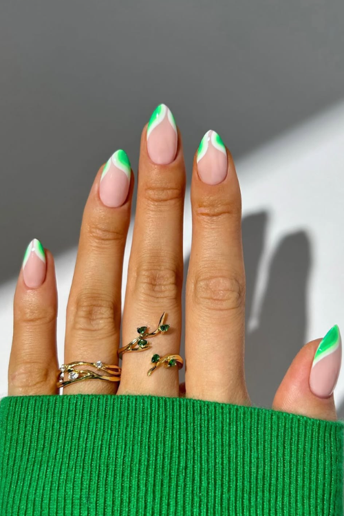 30 Fresh, Fun & a Little Flirty Light Green Nails That Are Too Cute to Ignore