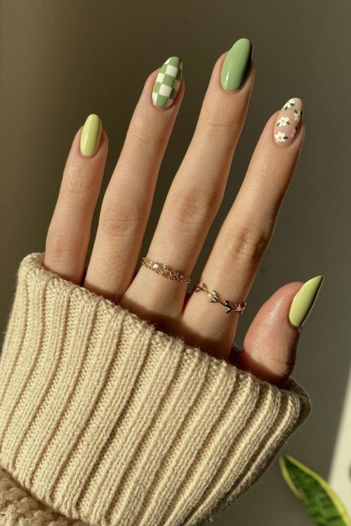 30 Fresh, Fun & a Little Flirty Light Green Nails That Are Too Cute to Ignore