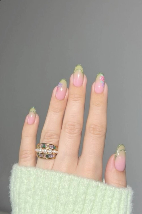 30 Fresh, Fun & a Little Flirty Light Green Nails That Are Too Cute to Ignore