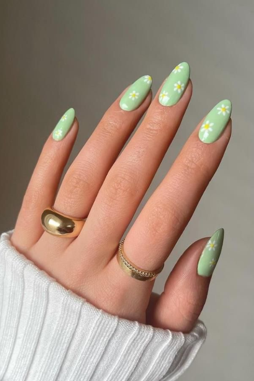 30 Fresh, Fun & a Little Flirty Light Green Nails That Are Too Cute to Ignore