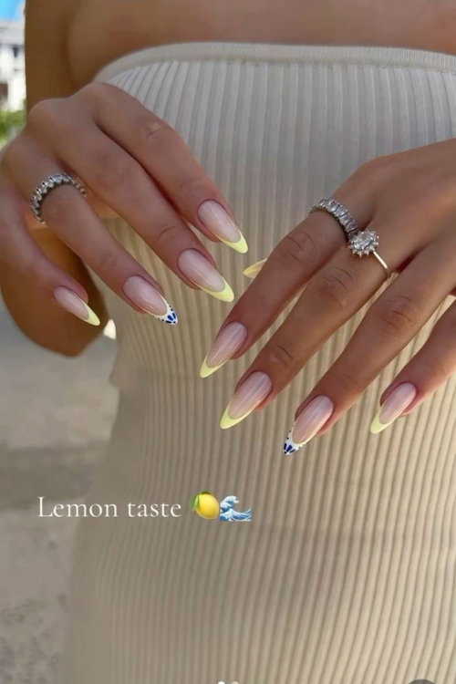 30 Gorgeous Vacation Nails That Scream “Take Me Somewhere Cute!”
