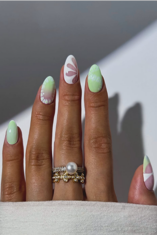 30 Gorgeous Vacation Nails That Scream “Take Me Somewhere Cute!”