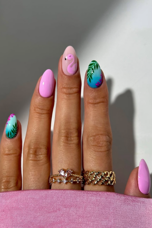 30 Gorgeous Vacation Nails That Scream “Take Me Somewhere Cute!”