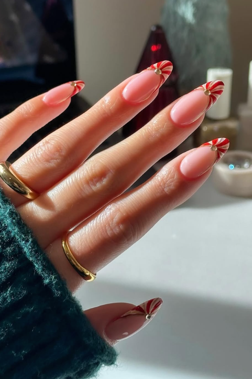 30 Holiday Nail Designs That Sparkle Harder Than the Tree