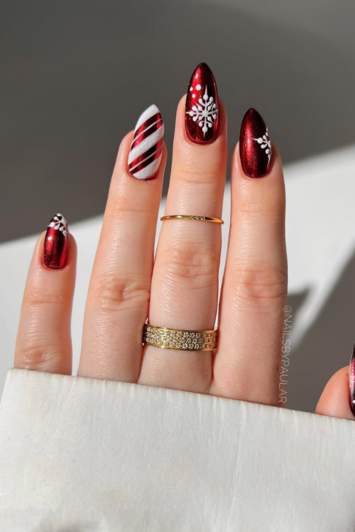 30 Holiday Nail Designs That Sparkle Harder Than the Tree
