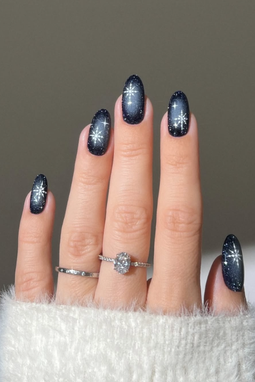 30 Holiday Nail Designs That Sparkle Harder Than the Tree