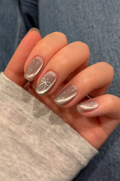 30 Shiny & Stunning Cat Eye Nails That Are Basically a Mani Mic Drop!