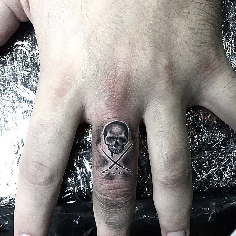 The 100 Best Finger Tattoos for Men | Improb