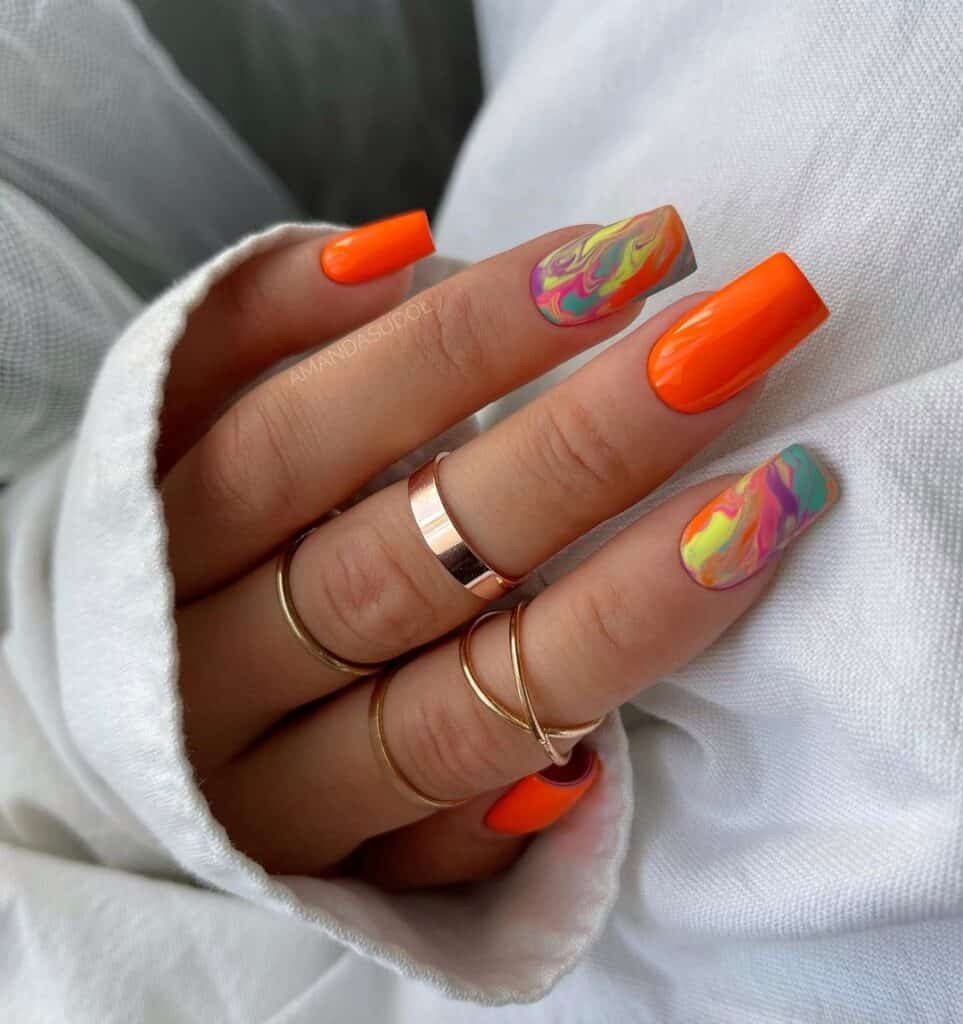 Marbled August Nail Ideas
