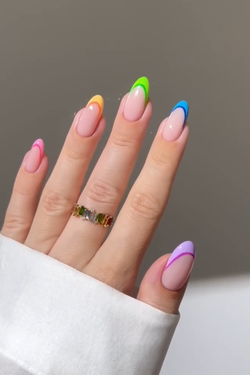 31 Showstopping Bright Summer Nails That’ll Impress the Hell Out of People