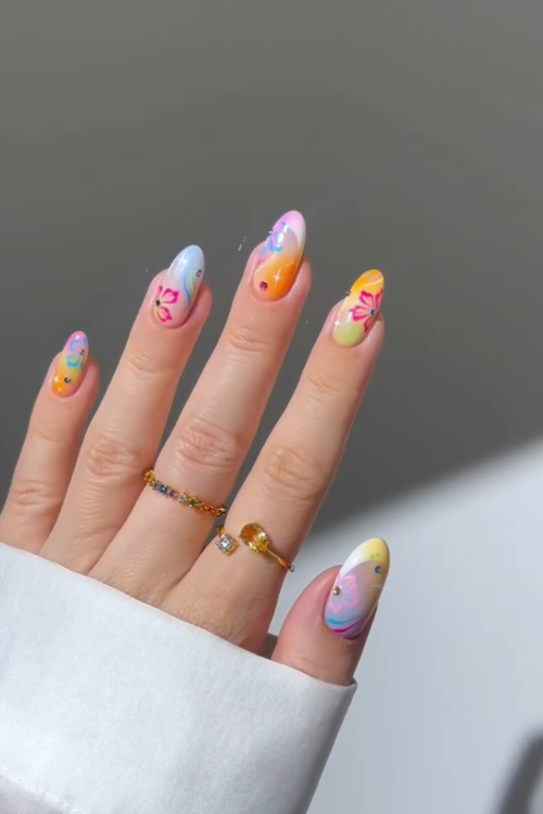 31 Showstopping Bright Summer Nails That’ll Impress the Hell Out of People
