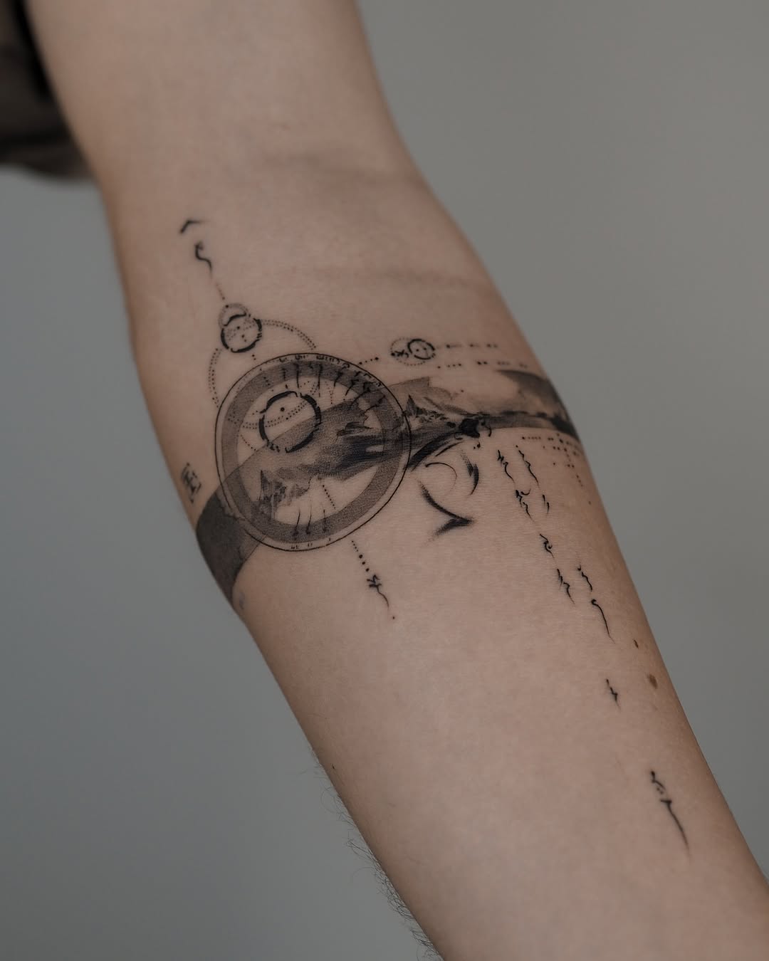 Intricate geometric patterns embodying modern art