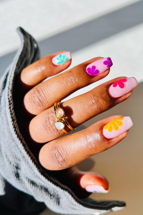 32 Tropical Summer Nails That’ll Have Your Hands Lookin’ Like a Piña Colada Dream