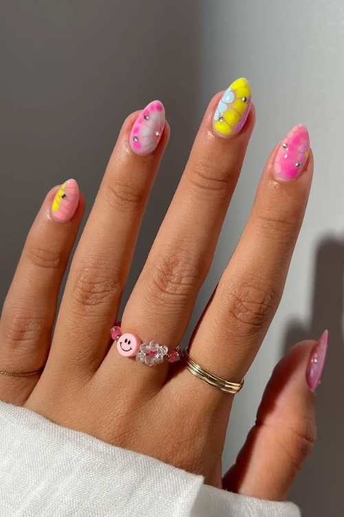 32 Tropical Summer Nails That’ll Have Your Hands Lookin’ Like a Piña Colada Dream