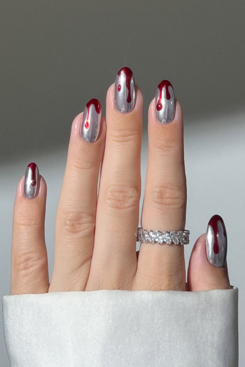 33 Shiny, Chic & Impossible to Ignore Silver Nails That Eat Every Time