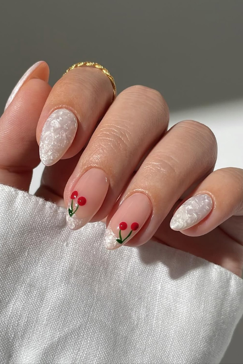 34 Graduation Nail Ideas So Cute, Even Your Degree Will Be Jealous!