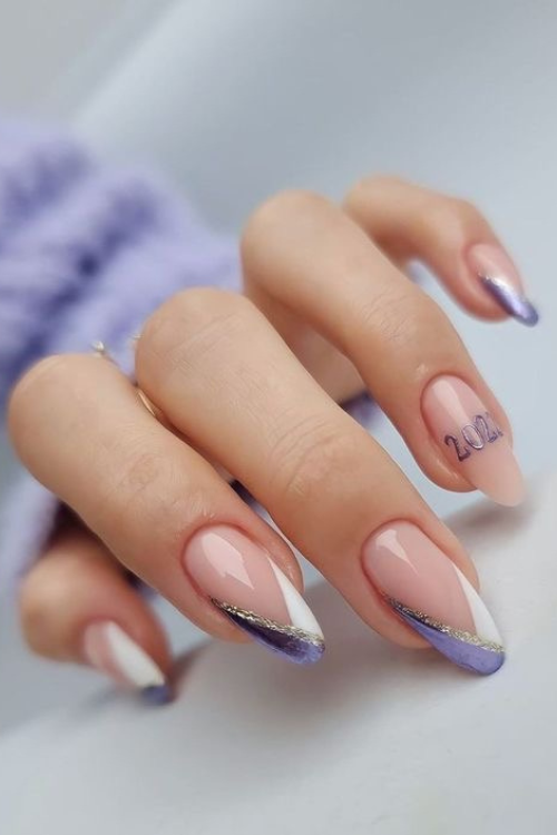 34 Graduation Nail Ideas So Cute, Even Your Degree Will Be Jealous!