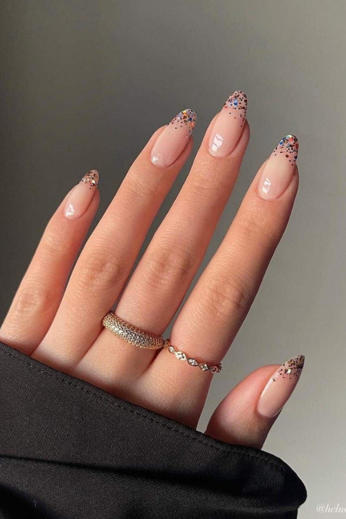 34 Graduation Nail Ideas So Cute, Even Your Degree Will Be Jealous!
