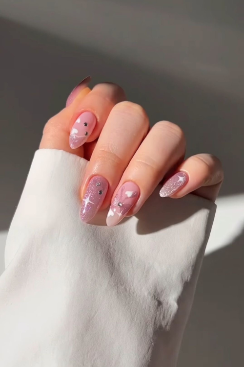 34 Graduation Nail Ideas So Cute, Even Your Degree Will Be Jealous!