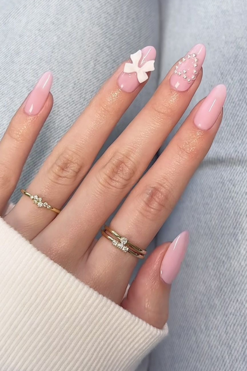 34 Graduation Nail Ideas So Cute, Even Your Degree Will Be Jealous!