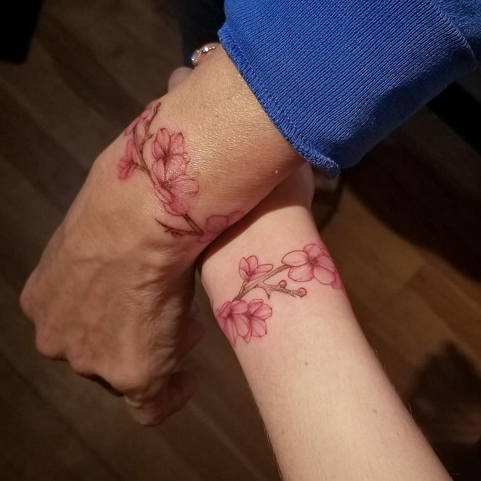 Elegant floral designs for mother-daughter bond