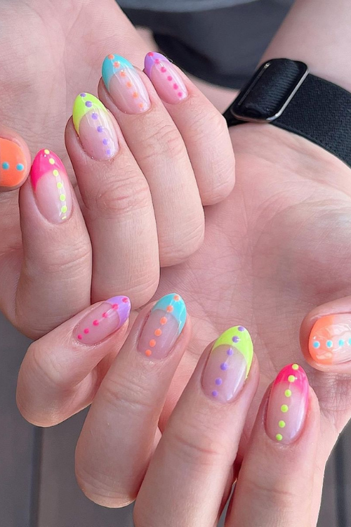 36 Cool, Quirky & a Lil’ Unexpected Funky Nails That Are Pure Art