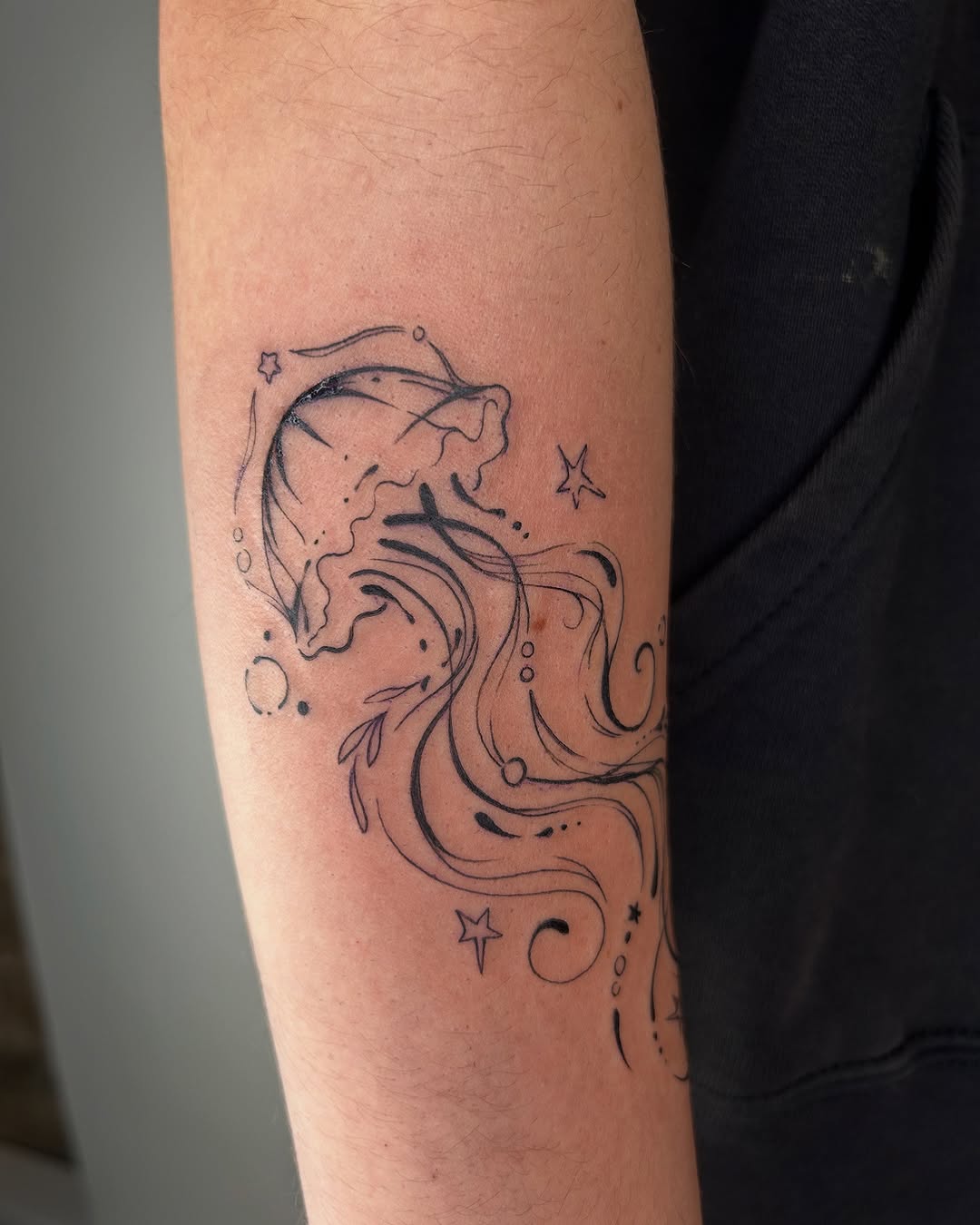 Stunning Jellyfish Tattoo with Ethereal Vibes