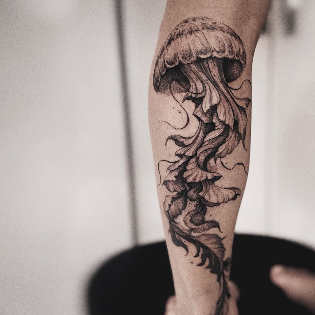 Stylish and intricate jellyfish tattoo design