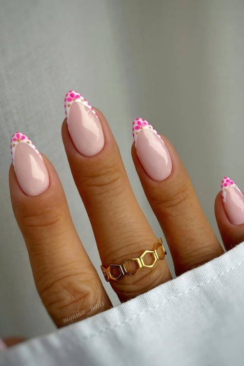 37 Cool Back to School Nails That'll Def Make You the Trendsetter!
