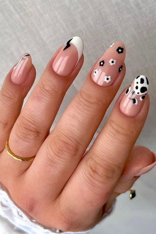 37 Cool Back to School Nails That'll Def Make You the Trendsetter!