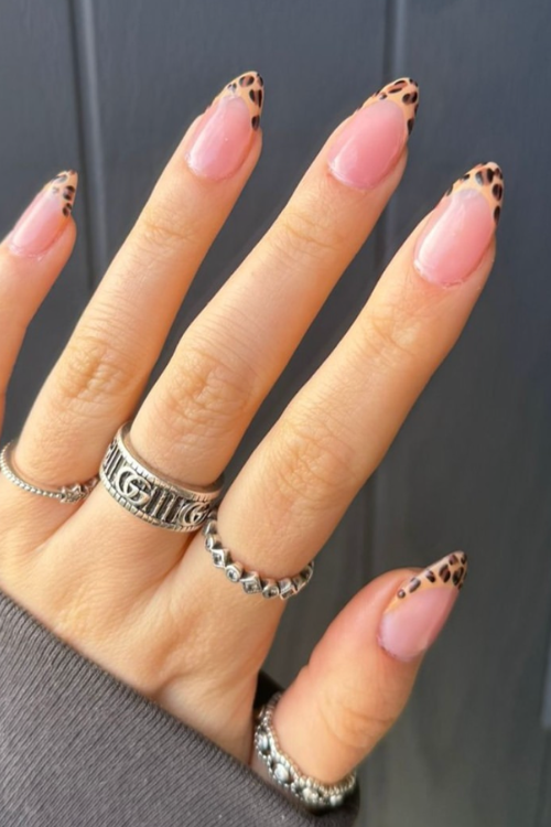 37 Cool Back to School Nails That'll Def Make You the Trendsetter!