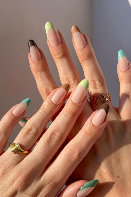37 Cool Back to School Nails That'll Def Make You the Trendsetter!