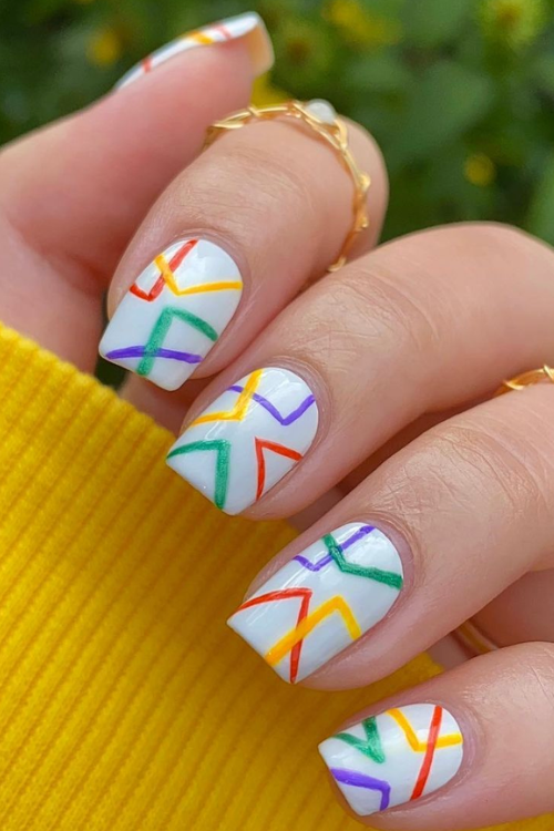 37 Cool Back to School Nails That'll Def Make You the Trendsetter!