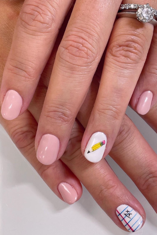 37 Cool Back to School Nails That'll Def Make You the Trendsetter!