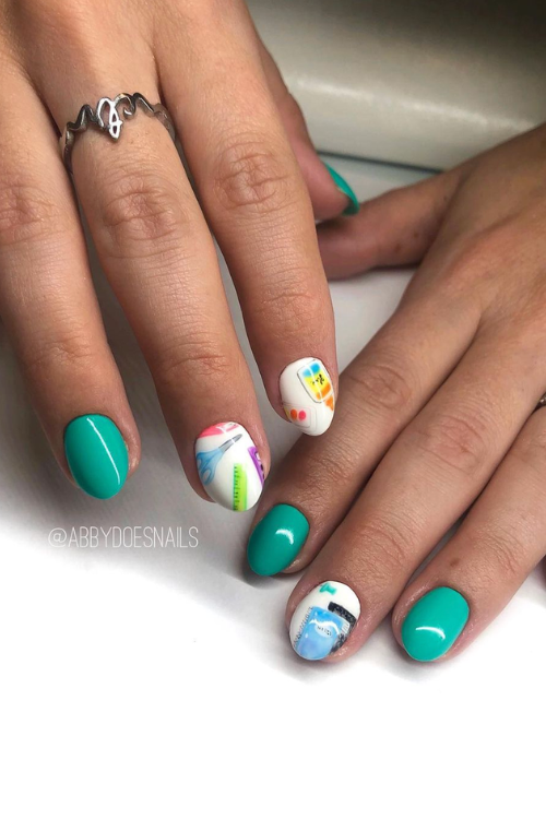 37 Cool Back to School Nails That'll Def Make You the Trendsetter!