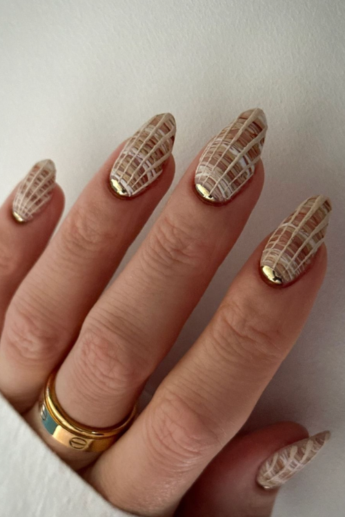 37 Sandy Chic Beach Nails That'll Impress The Hell Out Of People