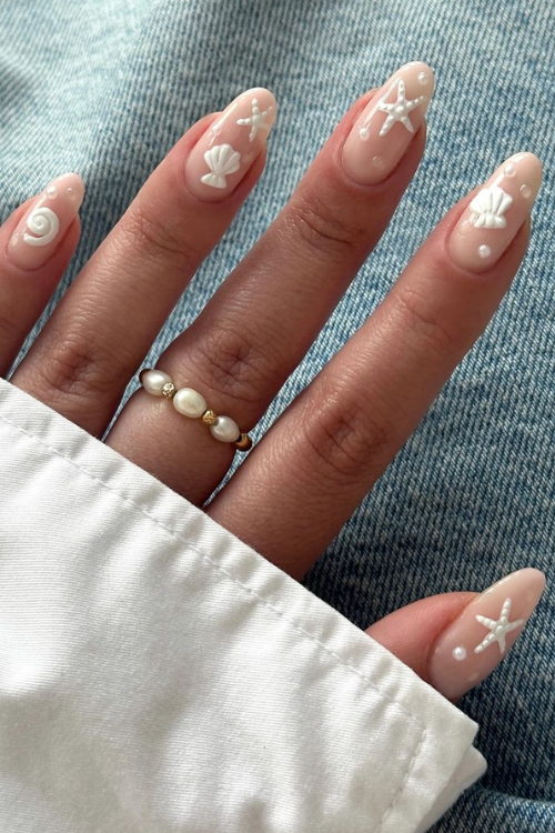 37 Sandy Chic Beach Nails That'll Impress The Hell Out Of People