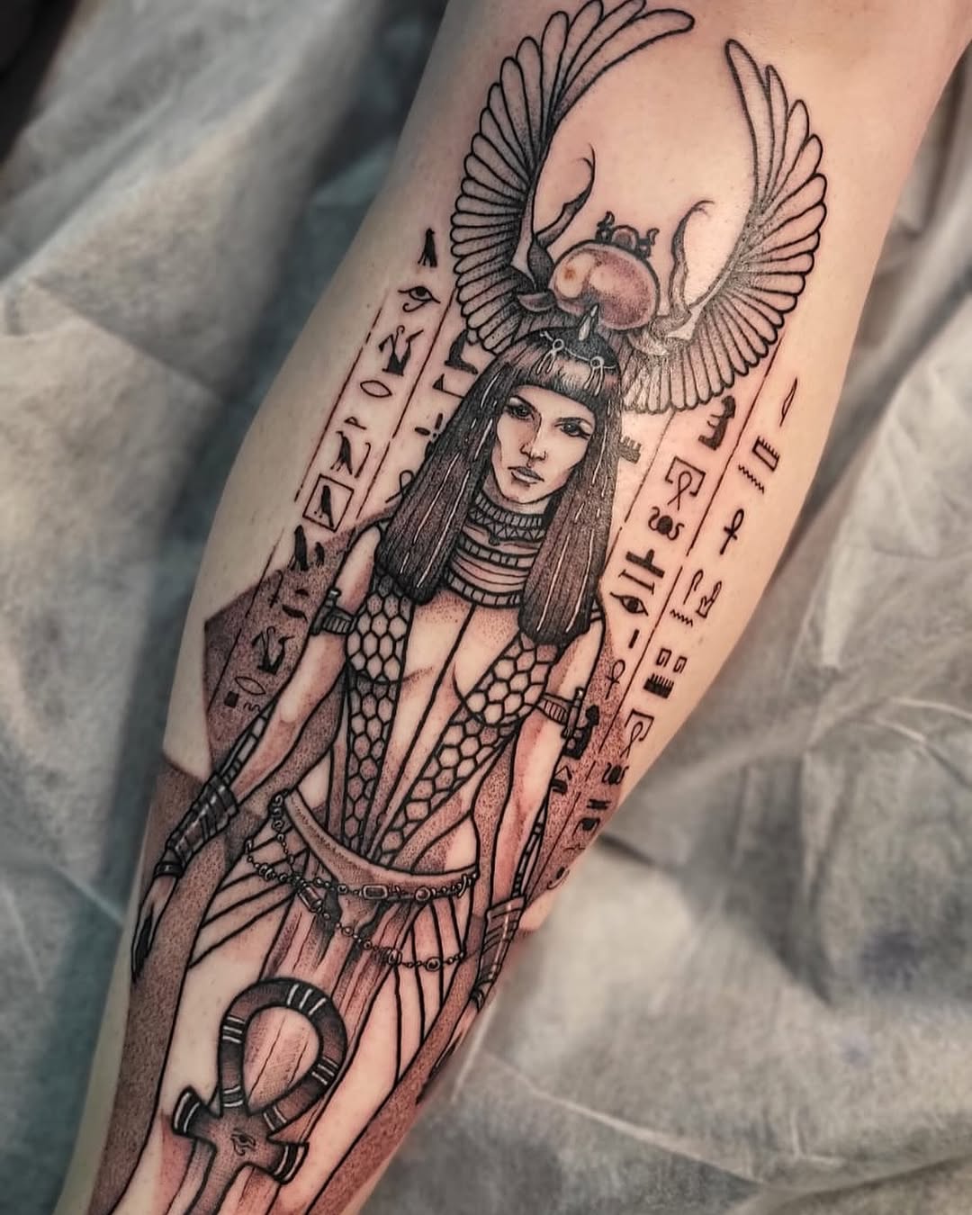 Stunning Egyptian Goddess Tattoo With Scarab