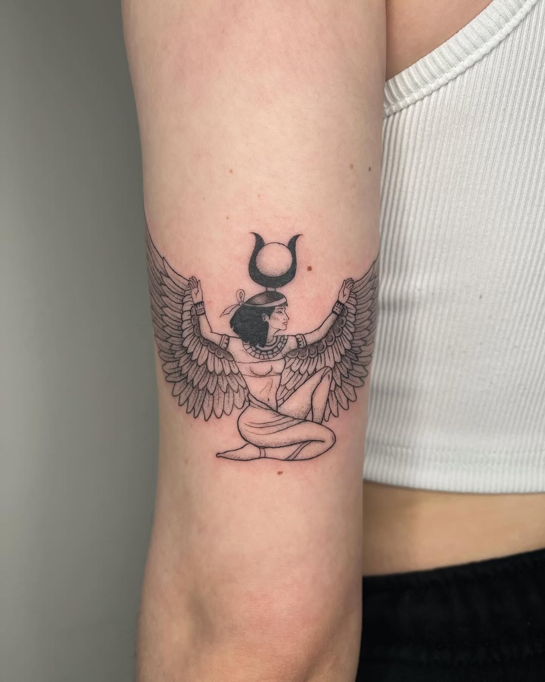 Stunning winged goddess Egyptian tattoo design