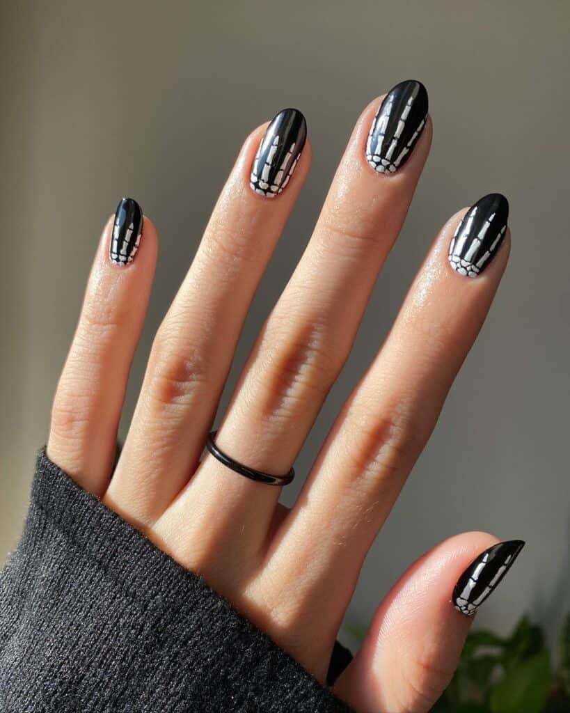 Scary Skeleton Nails