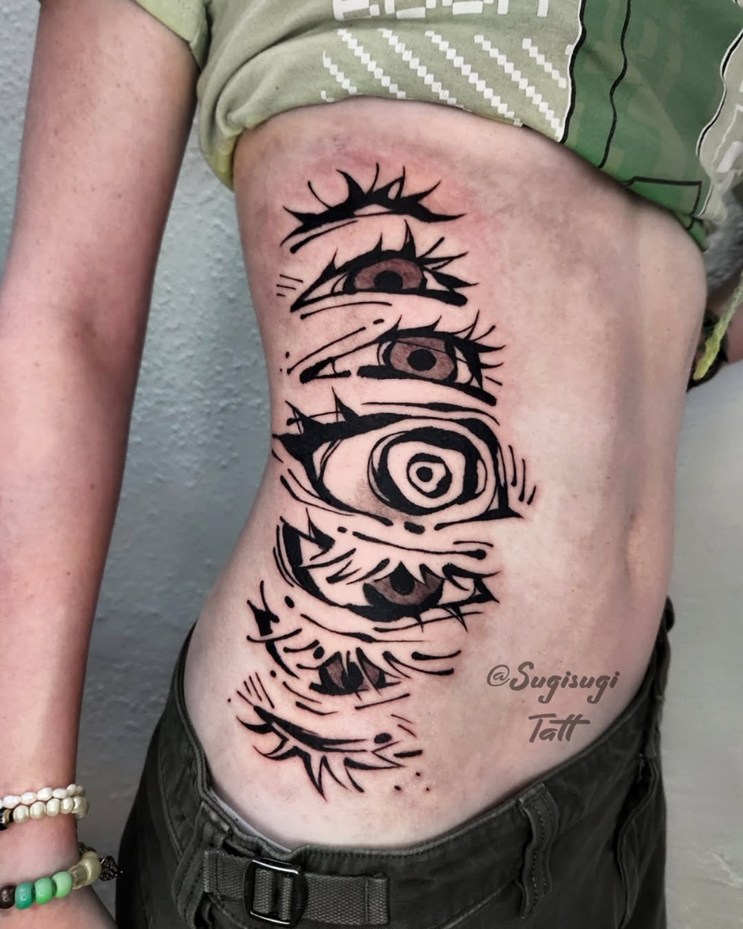 Bold Eye Tattoos for Unique Body Art