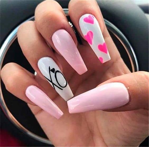 40+ Cute Valentines Nails That Are Trendy AF for 2024