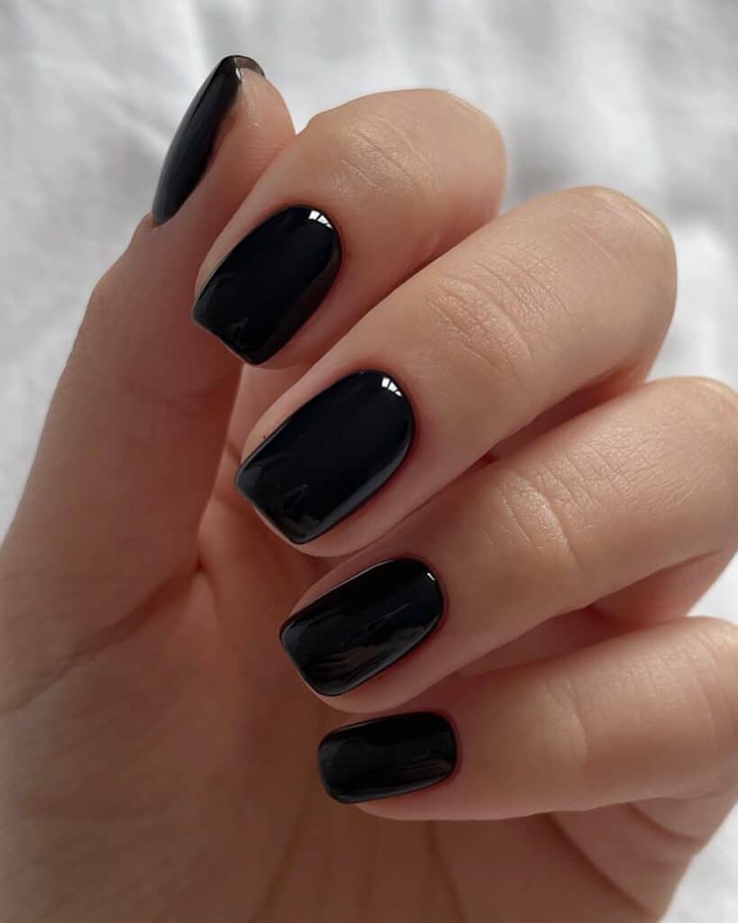 Short Black Nails