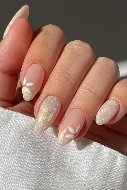 41 Chic Winter Nails That Are as Stunning as the First Snowfall of the Season